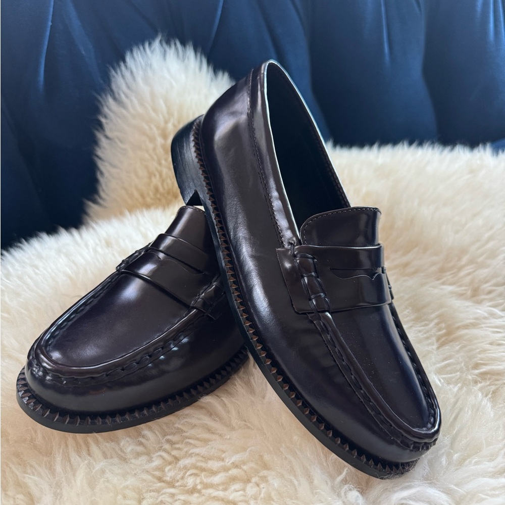 Nearly New Freda Salvador Elba Penny Loafers